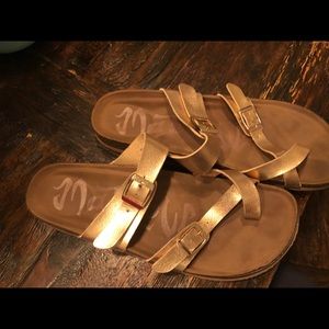 Mad love sandals rose gold